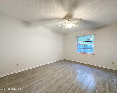 5509 Bloomwood Court - Photo Thumbnail 24