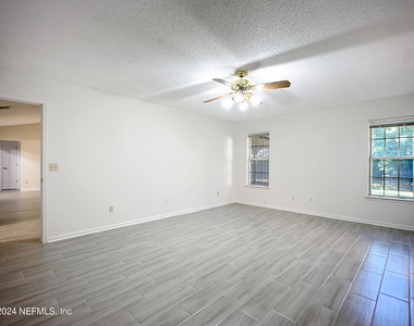 5509 Bloomwood Court - Photo Thumbnail 32