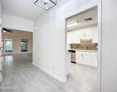 5509 Bloomwood Court - Photo Thumbnail 10