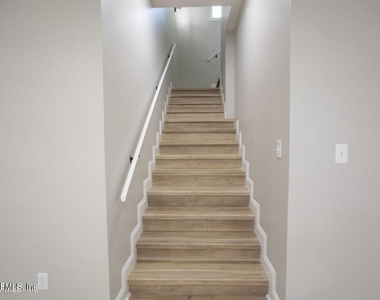 44259 Artesian Boulevard - Photo Thumbnail 14