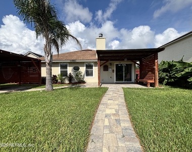 9302 Prosperity Lake Drive - Photo Thumbnail 31