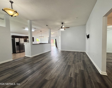 9302 Prosperity Lake Drive - Photo Thumbnail 5