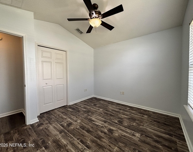 9302 Prosperity Lake Drive - Photo Thumbnail 9