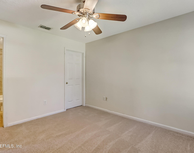 8391 Candlewood Cove Trail - Photo Thumbnail 32
