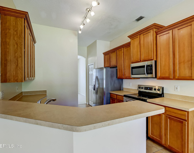 8391 Candlewood Cove Trail - Photo Thumbnail 19
