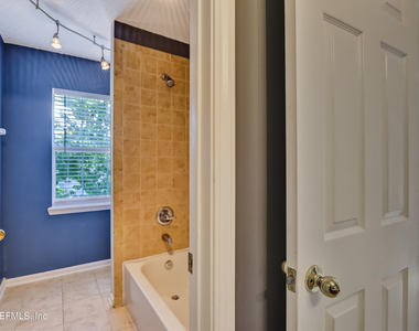8391 Candlewood Cove Trail - Photo Thumbnail 37