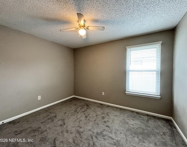 8095 Tessa Terrace E - Photo Thumbnail 32