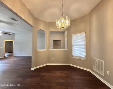 8095 Tessa Terrace E - Photo Thumbnail 9