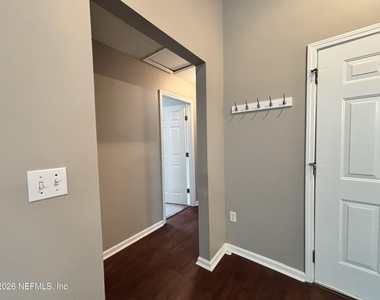 8095 Tessa Terrace E - Photo Thumbnail 26