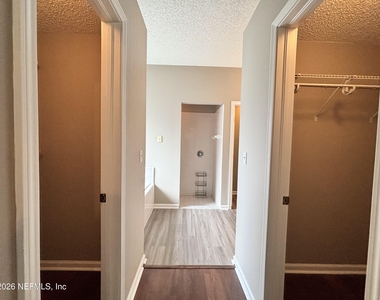 8095 Tessa Terrace E - Photo Thumbnail 20
