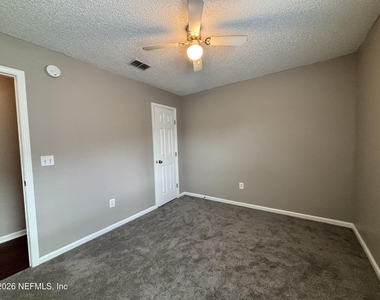 8095 Tessa Terrace E - Photo Thumbnail 34