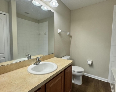 617 Drake Bay Terrace - Photo Thumbnail 14