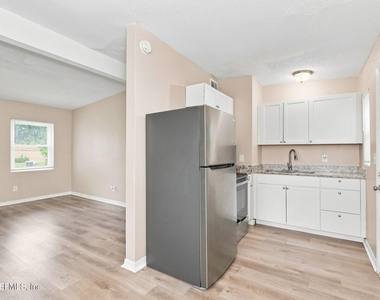 6132 Ardisia Road - Photo Thumbnail 5