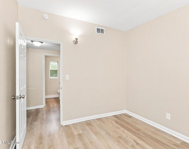 6132 Ardisia Road - Photo Thumbnail 10