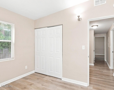 6132 Ardisia Road - Photo Thumbnail 8
