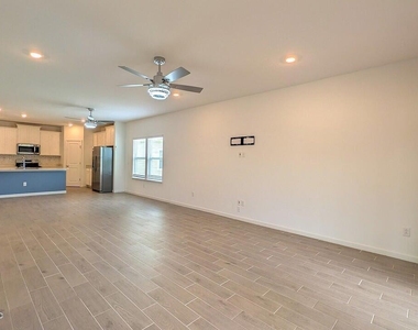 15524 Creek Edge Court - Photo Thumbnail 5