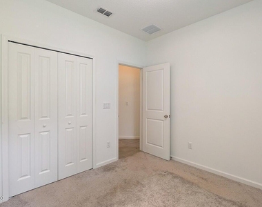 15524 Creek Edge Court - Photo Thumbnail 17