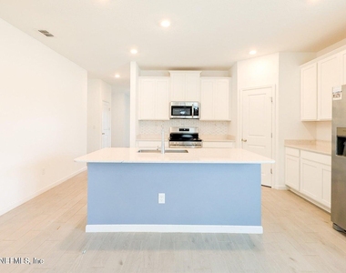 15524 Creek Edge Court - Photo Thumbnail 10