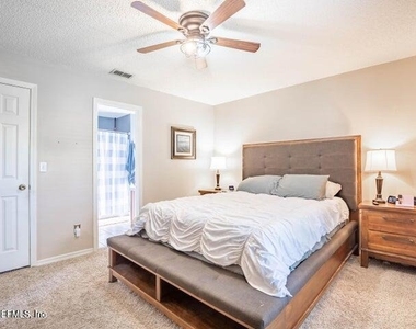 8278 Sailmaker Lane - Photo Thumbnail 11