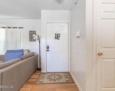 8278 Sailmaker Lane - Photo Thumbnail 1
