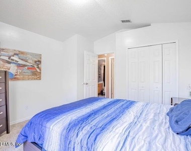 8278 Sailmaker Lane - Photo Thumbnail 6