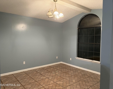 8280 Rocky Creek Drive - Photo Thumbnail 11
