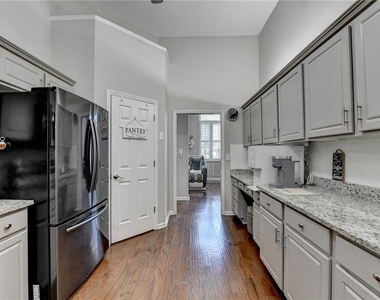 5019 Weatherstone Drive - Photo Thumbnail 12