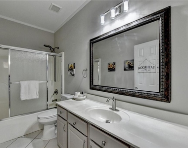 5019 Weatherstone Drive - Photo Thumbnail 17