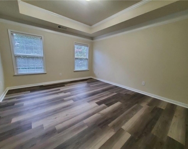 6153 Briggs Way - Photo Thumbnail 12