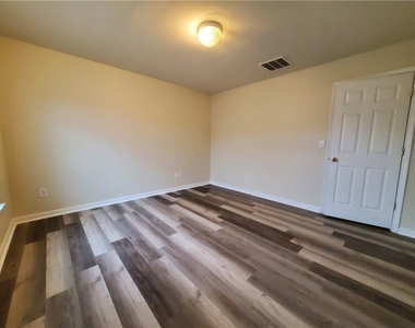 6153 Briggs Way - Photo Thumbnail 14