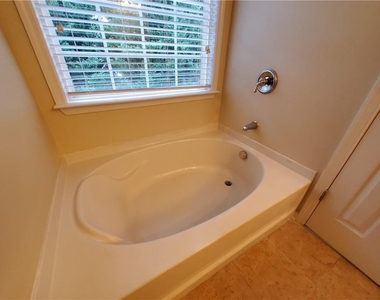 6153 Briggs Way - Photo Thumbnail 13