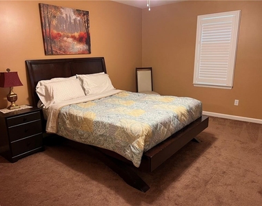 1100 Country Club Place Nw - Photo Thumbnail 12