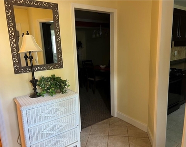 1100 Country Club Place Nw - Photo Thumbnail 1
