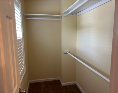 1100 Country Club Place Nw - Photo Thumbnail 14