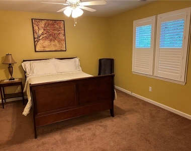 1100 Country Club Place Nw - Photo Thumbnail 17