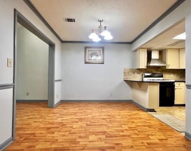 1722 Cotton Patch Lane - Photo Thumbnail 3
