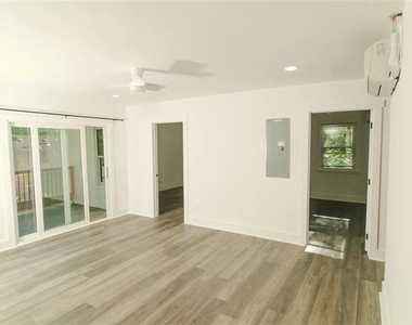 4589 Orchid Drive - Photo Thumbnail 5