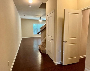 1344 Brookmere Way - Photo Thumbnail 1