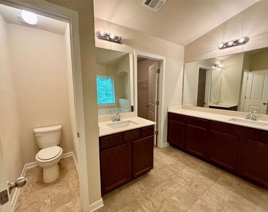 1344 Brookmere Way - Photo Thumbnail 12