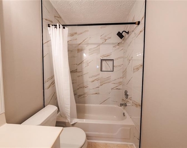 3820 Oak Park Drive - Photo Thumbnail 31