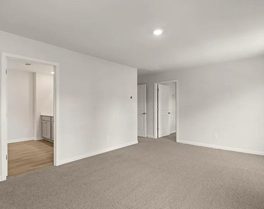46 Biltmore Place - Photo Thumbnail 9