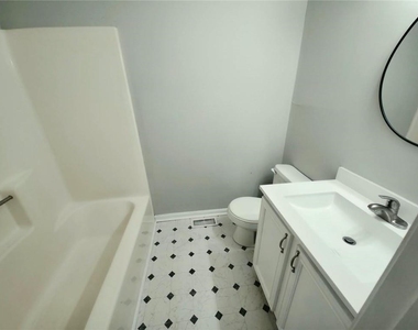 1221 Oak Forest Court Sw - Photo Thumbnail 11