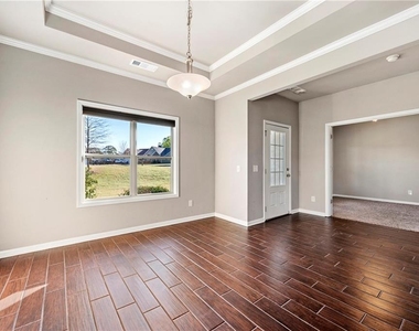 540 Brookside Lane - Photo Thumbnail 14