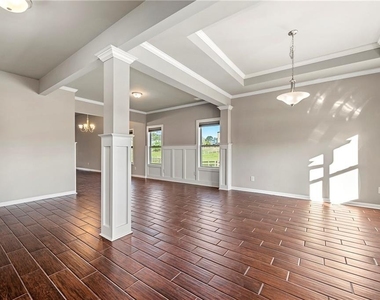 540 Brookside Lane - Photo Thumbnail 6