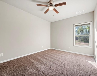 540 Brookside Lane - Photo Thumbnail 24