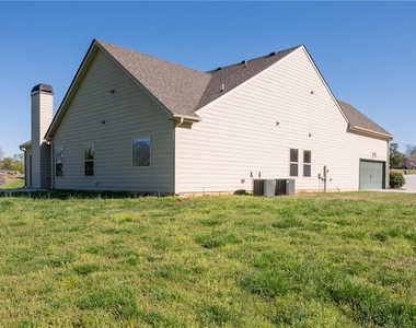 540 Brookside Lane - Photo Thumbnail 30