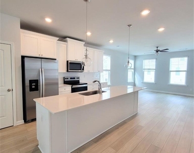 112 Werner Brook Way Sw - Photo Thumbnail 7
