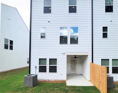 112 Werner Brook Way Sw - Photo Thumbnail 14