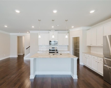 2959 Weyhill Trail - Photo Thumbnail 3