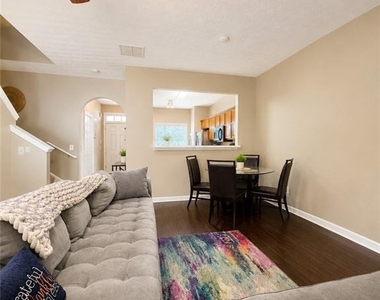 3833 Austin Park Lane - Photo Thumbnail 5